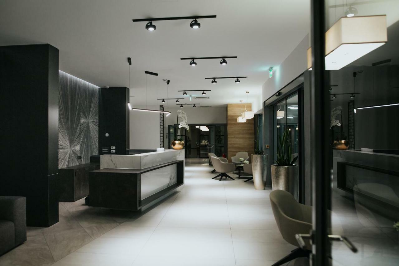 Hotel Zelenkrov Cepin Luaran gambar