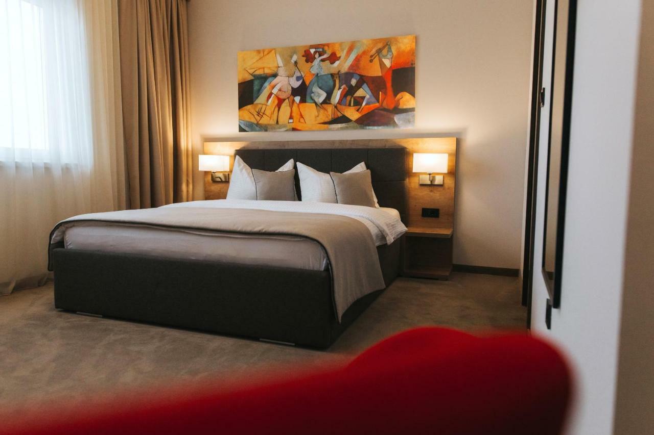 Hotel Zelenkrov Cepin Luaran gambar